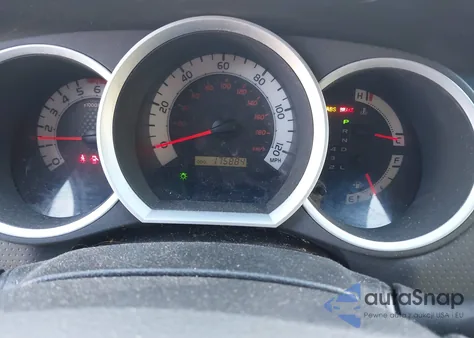 2015 Toyota Tacoma Base V6 z USA, uszkodzony, nr VIN 3TMMU4FN9FM077181